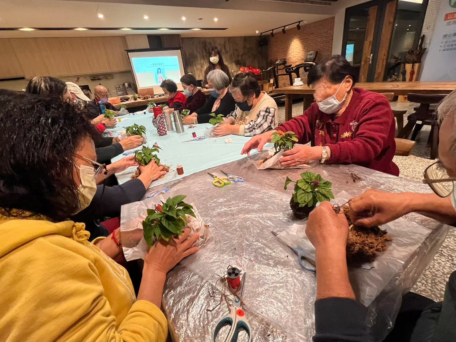 長者健康,高齡健康照護,長輩課程,社區資源長者